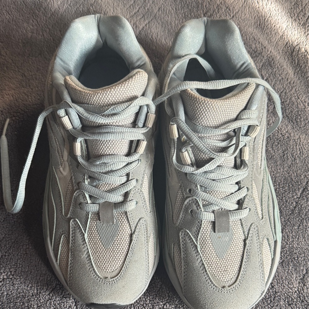 Yeezy Kids Sneakers in Light Gray